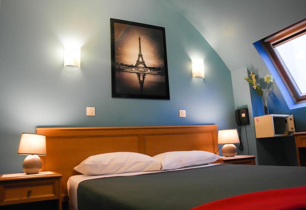 Hotel Audran Paris Exterior photo
